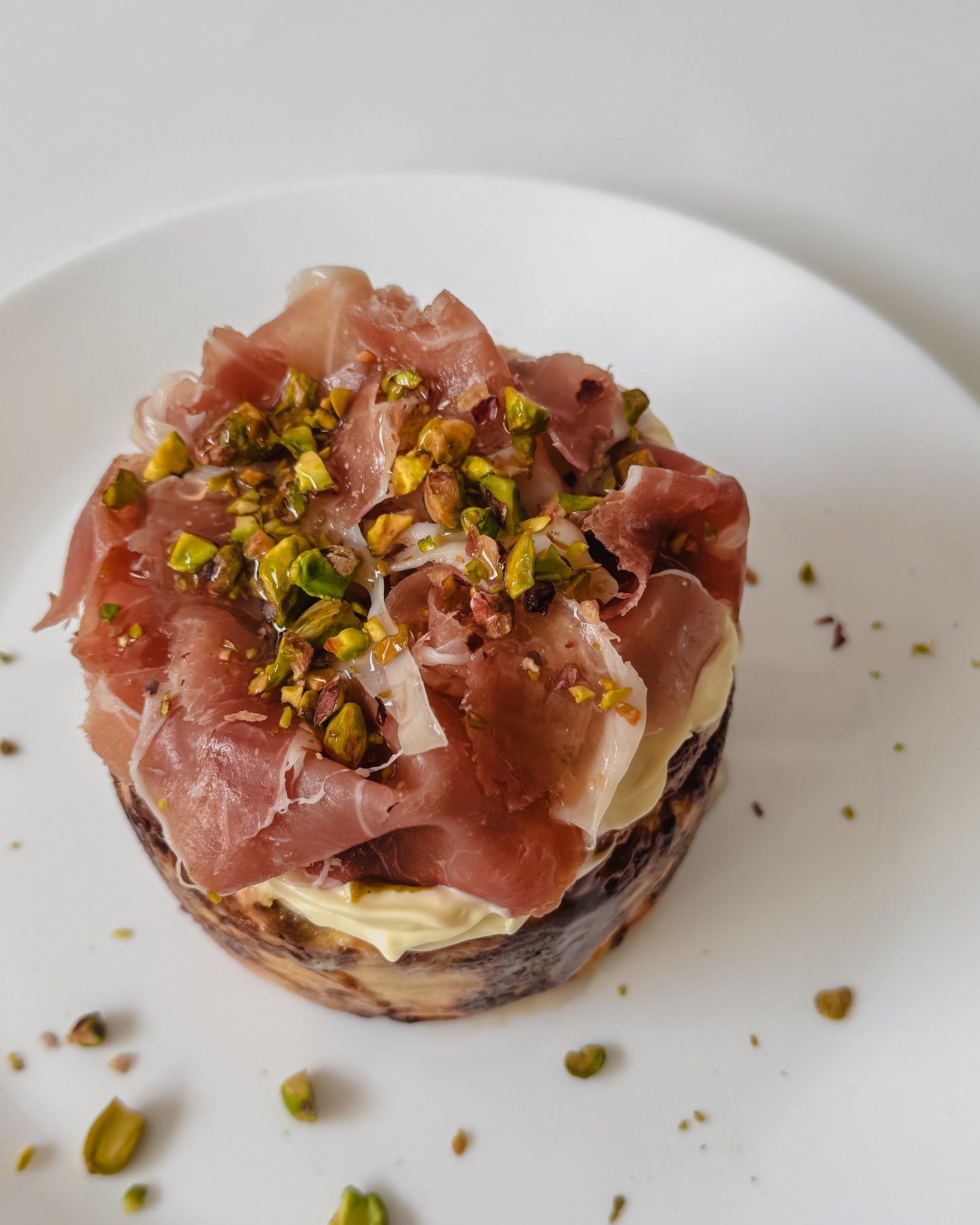 PISTACHIO PROSCIUTTO BASQUE CHEESECAKE